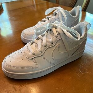 Nike Air Force One Boys Size Youth 5. White.